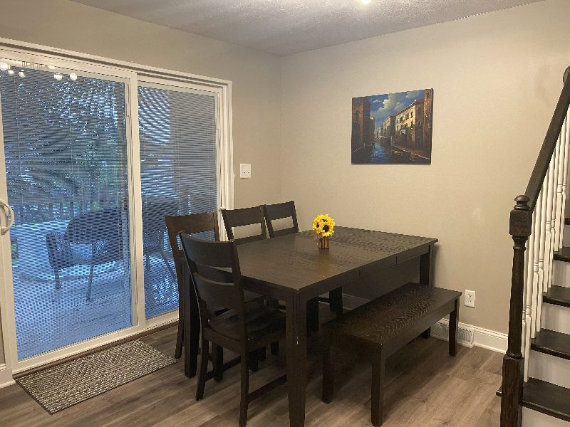 Newly Updated House - Walking Distance to Hospitals! - Photo 6