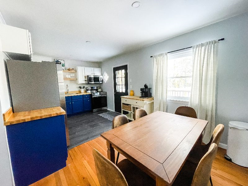 Comfy Renovated Saratoga Home Close to Track and SPAC - Photo 4