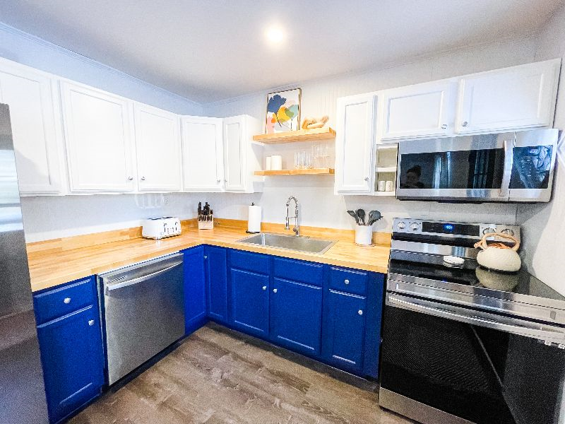 Comfy Renovated Saratoga Home Close to Track and SPAC - Photo 7