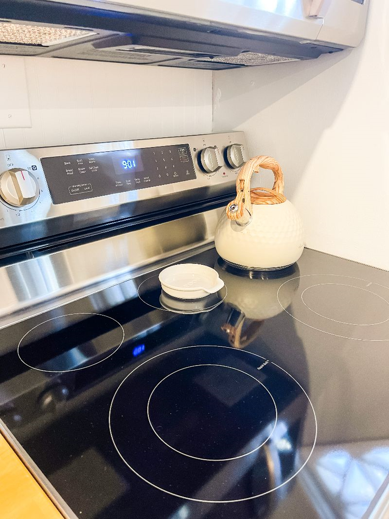 Comfy Renovated Saratoga Home Close to Track and SPAC - Photo 8
