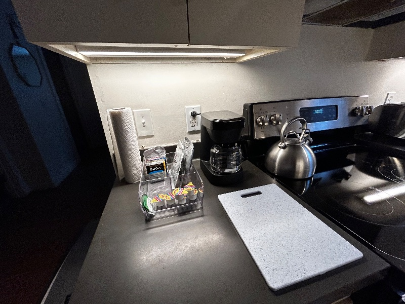 Norwich Apartment for Traveling Nurse - Photo 6