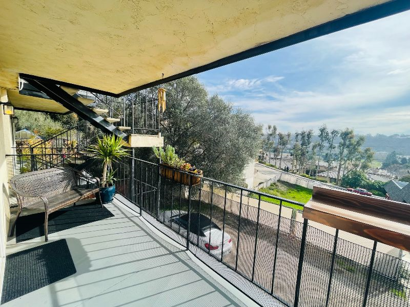Luxury Condo, 2BR - Balcony, Washer/Dryer, Pets OK - Photo 6