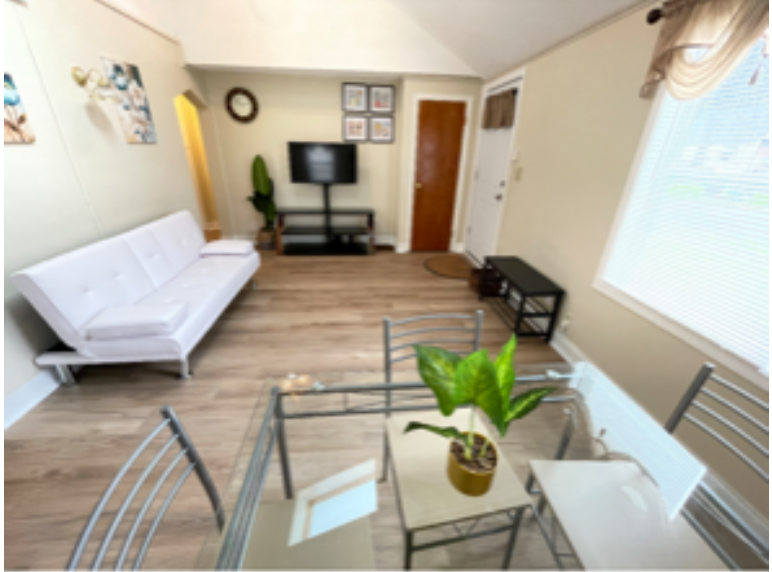 Affordable 2 bedroom house in Buffalo - Photo 2