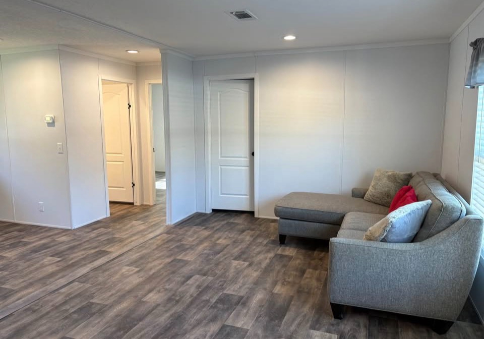 ROOM - Photo 4