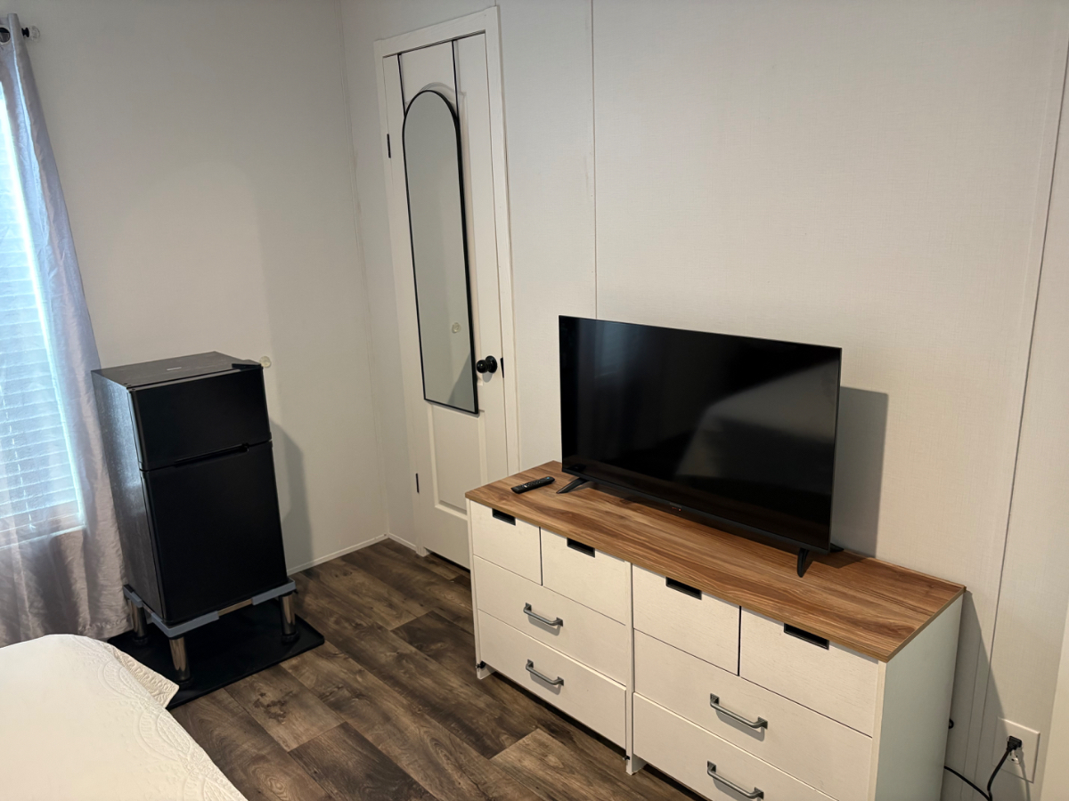 ROOM - Photo 7
