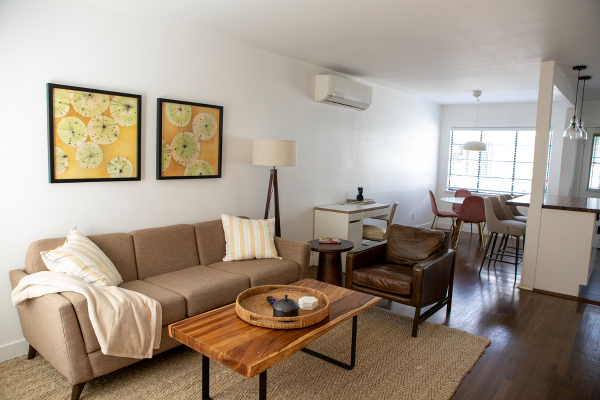 Modern and Spacious - Walk to Shops & Restaurants
