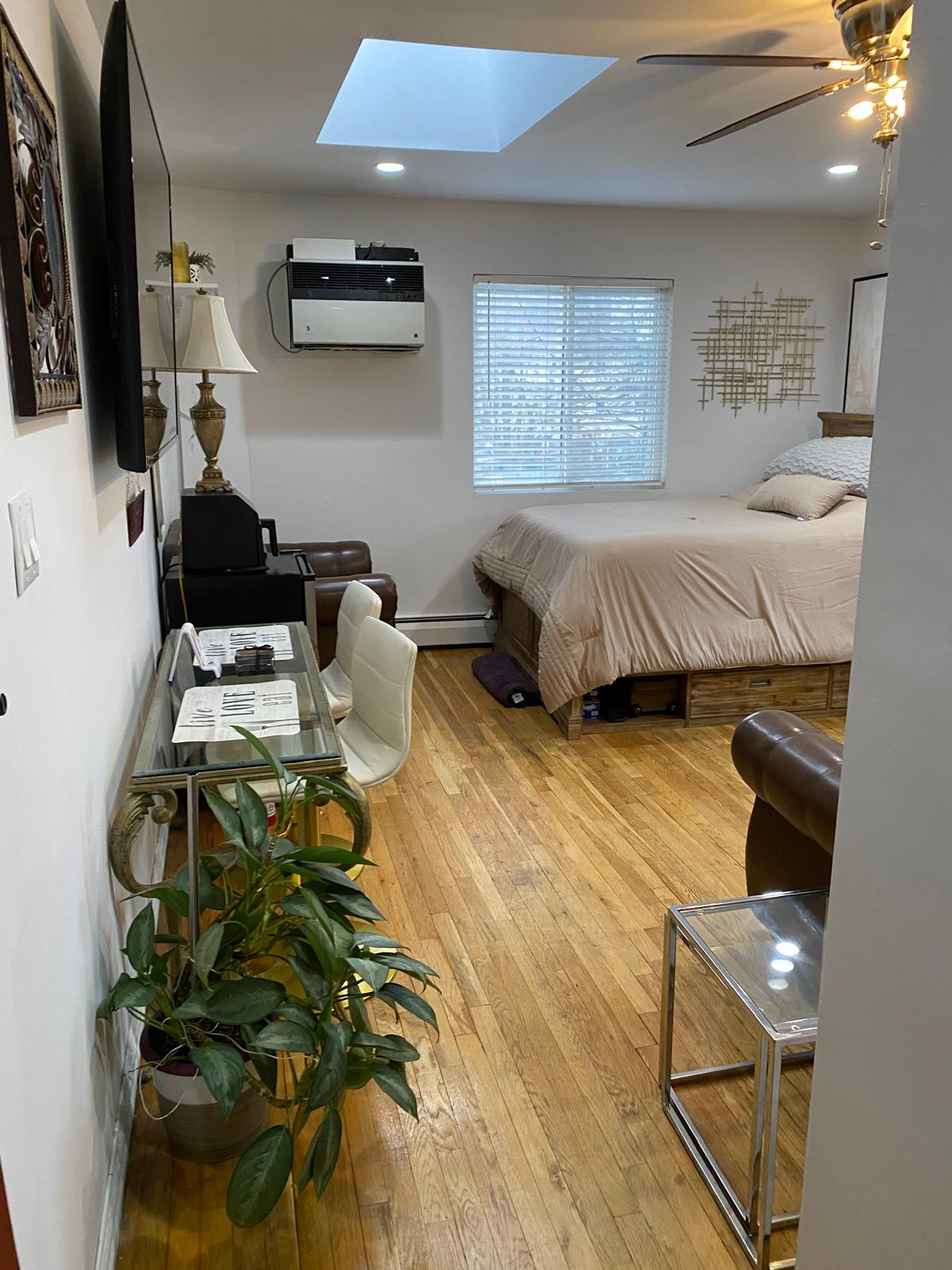 Lovely and Cozy 3 Bedroom House in Jamaica Estates, Queens NY - Photo 7