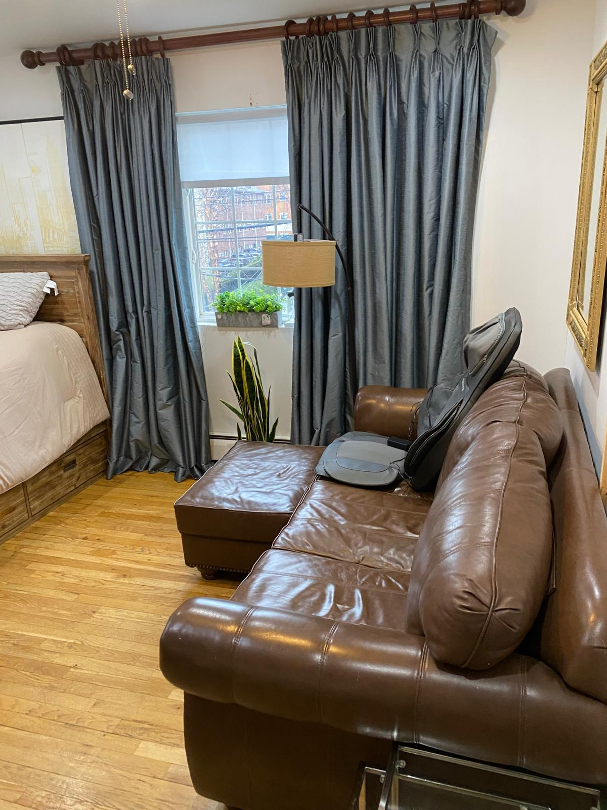 Lovely and Cozy 3 Bedroom House in Jamaica Estates, Queens NY - Photo 10