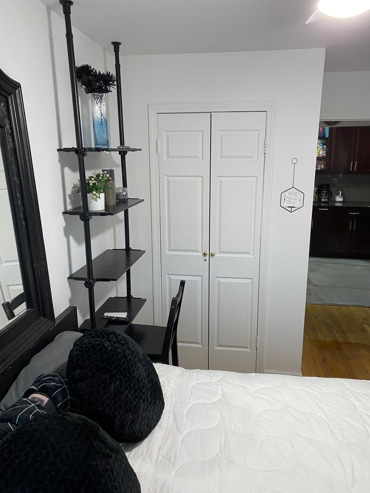 Lovely and Cozy 3 Bedroom House in Jamaica Estates, Queens NY - Photo 2