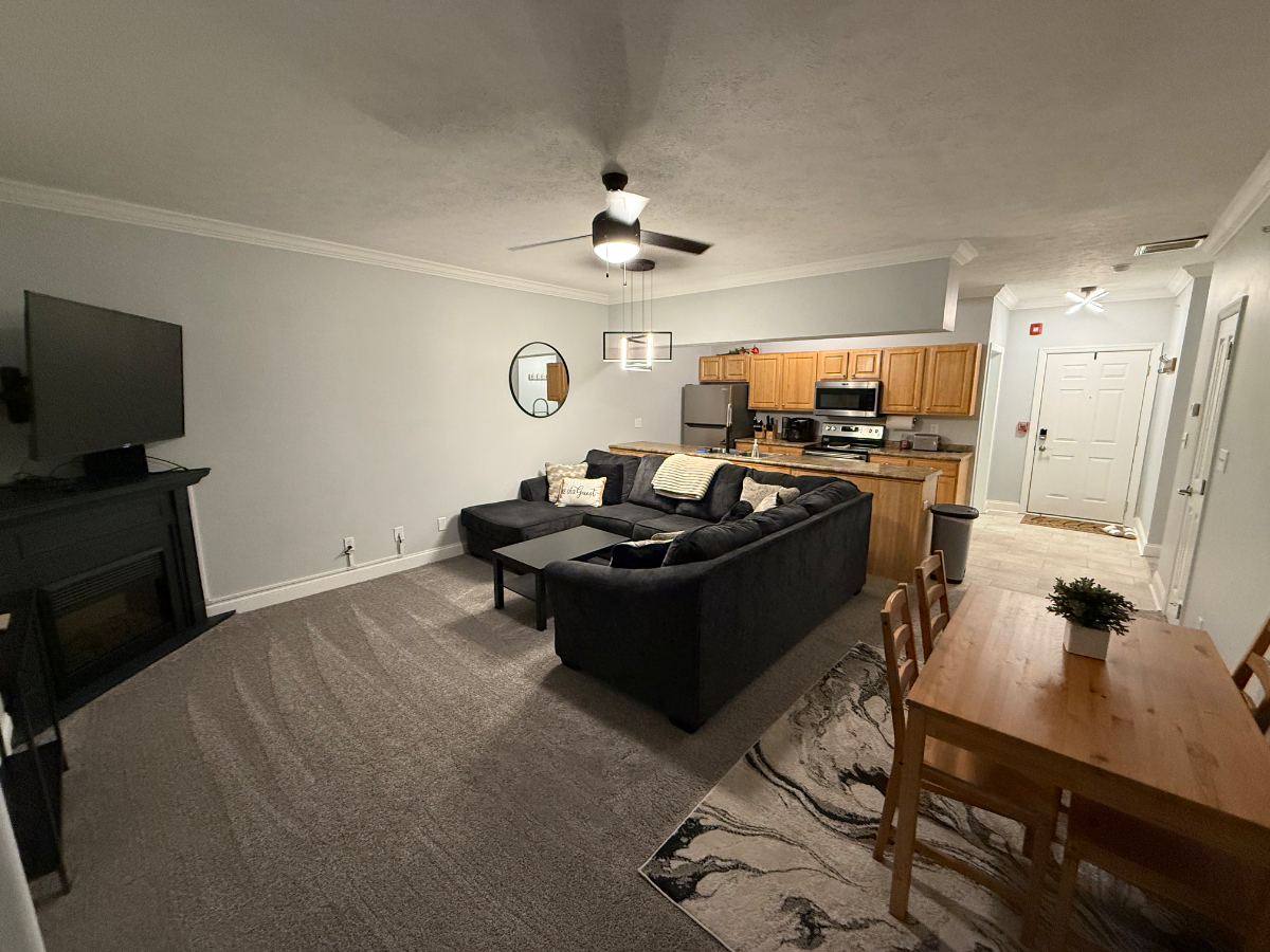Newly Renovated 2BR/2BA Condo in Gated Community Near Major Hospitals and HSC - Photo 7