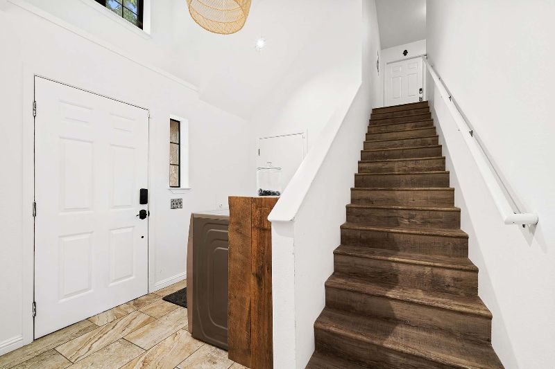 Chic, 2 Beds, Garden EV Charger Central Location - Photo 5