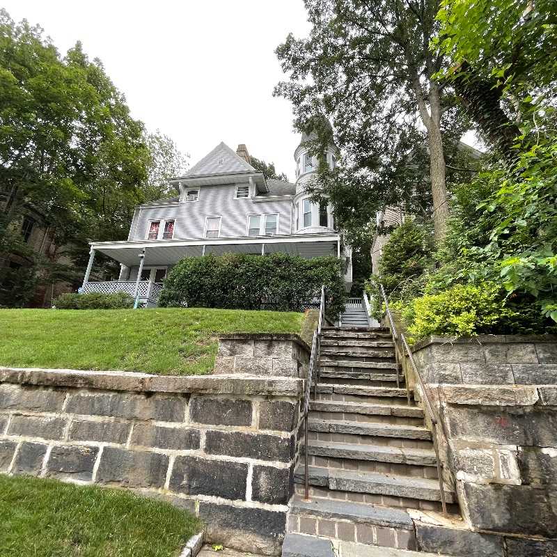 Quiet home near St. Johns Riverside Hospital - Photo 4