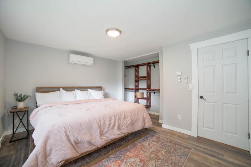 Beautiful Newly Renovated Home Near Hospital - Photo 4