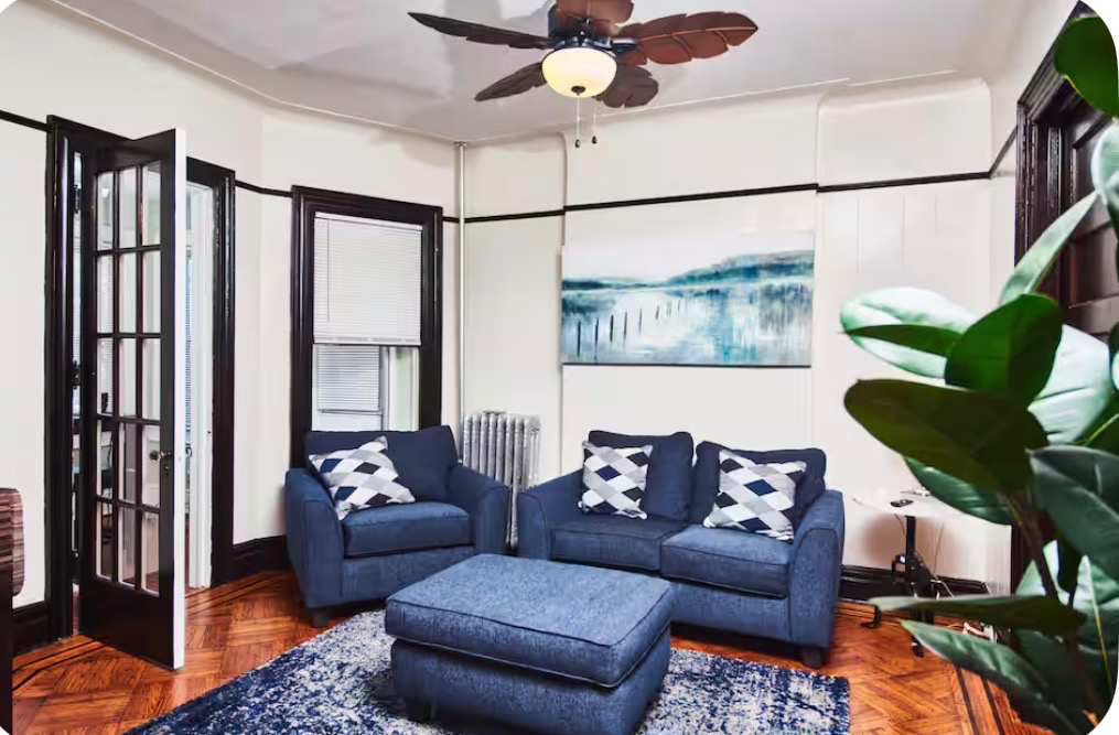 Room in spacious 3BR 1Bath near subway - Photo 2