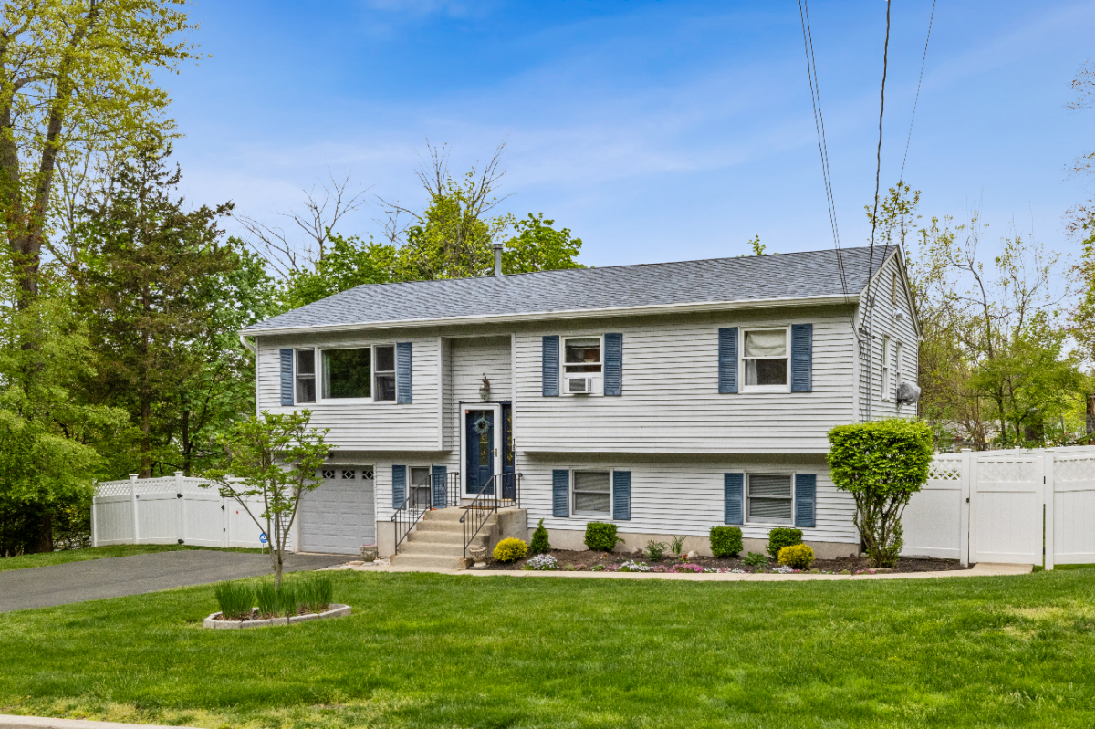 Hudson Valley Nyack NY Lower Unit - Photo 2