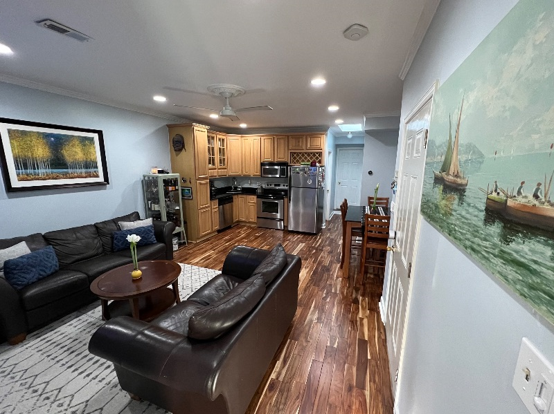 Capitol Hill Condo - Photo 5