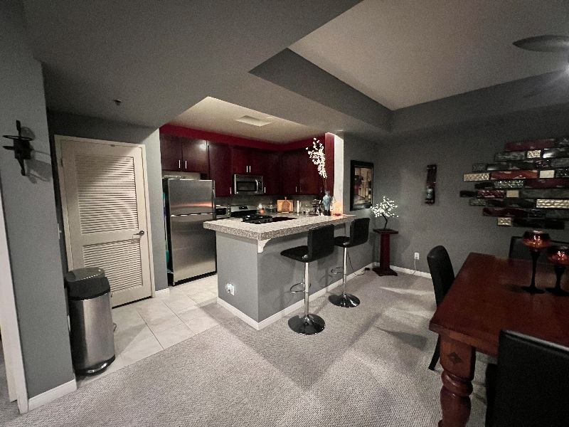 Private/Pool/Gym/Parking/Laundry - Photo 3