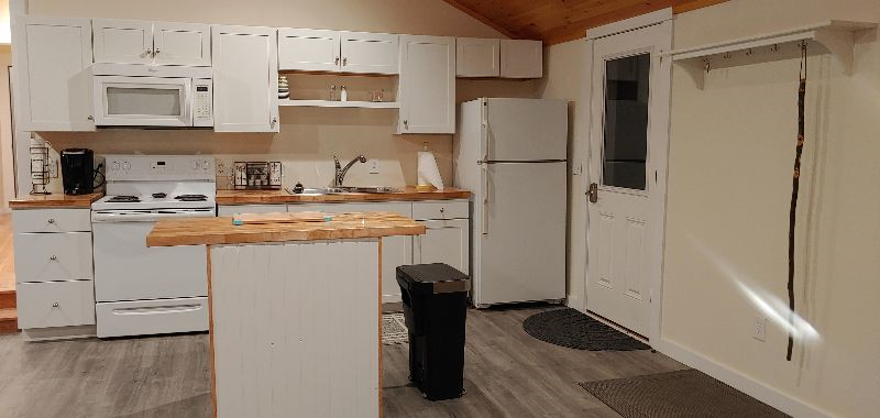 Furnished 1 bedroom in country setting - Photo 2