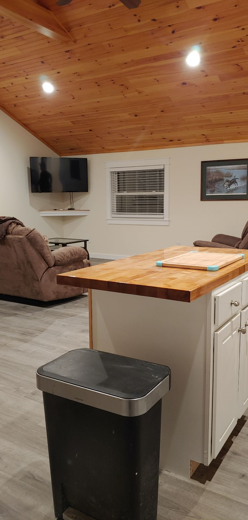 Furnished 1 bedroom in country setting - Photo 8