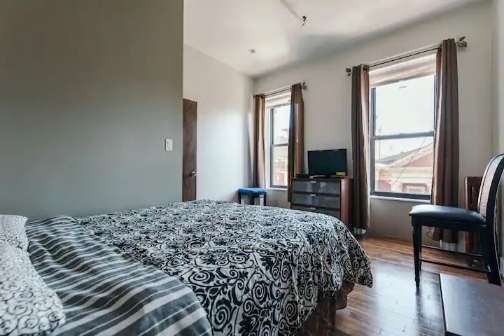 Fort Greene Top Floor Two Bedroom Brownstone - Photo 7