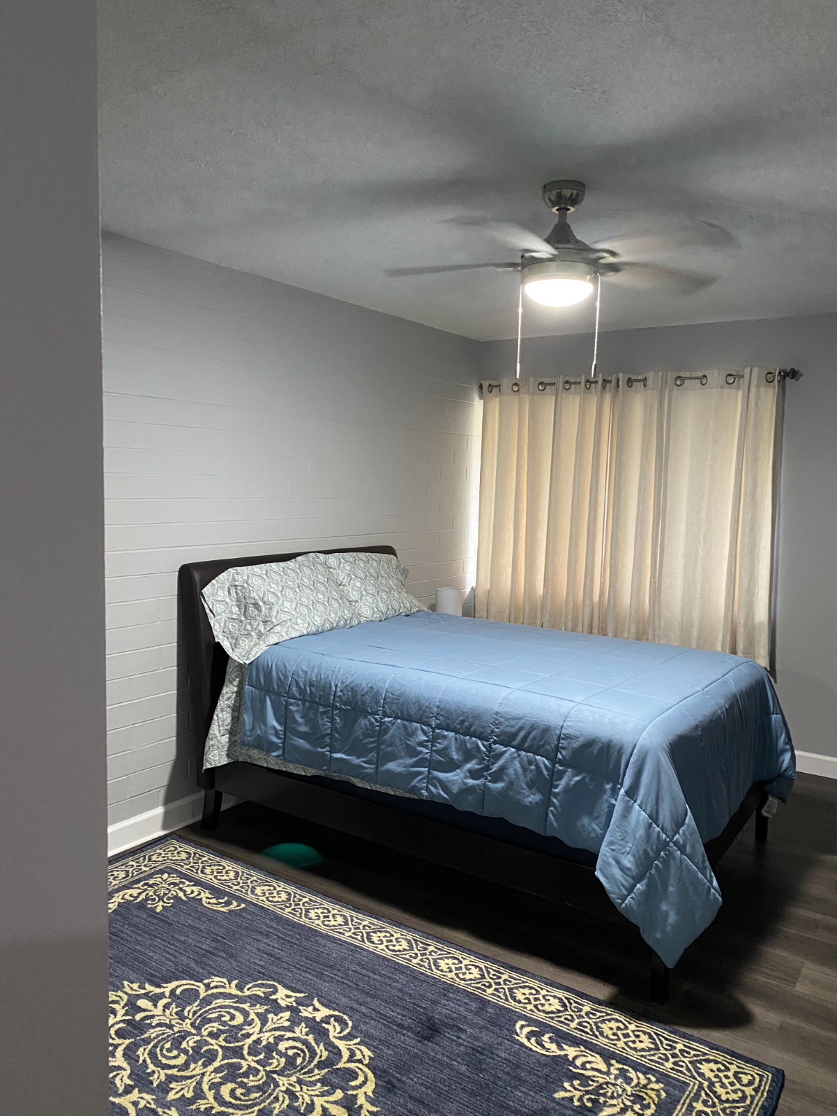 Fully Furnished Newly Renovated One Bedroom Condo - Photo 11