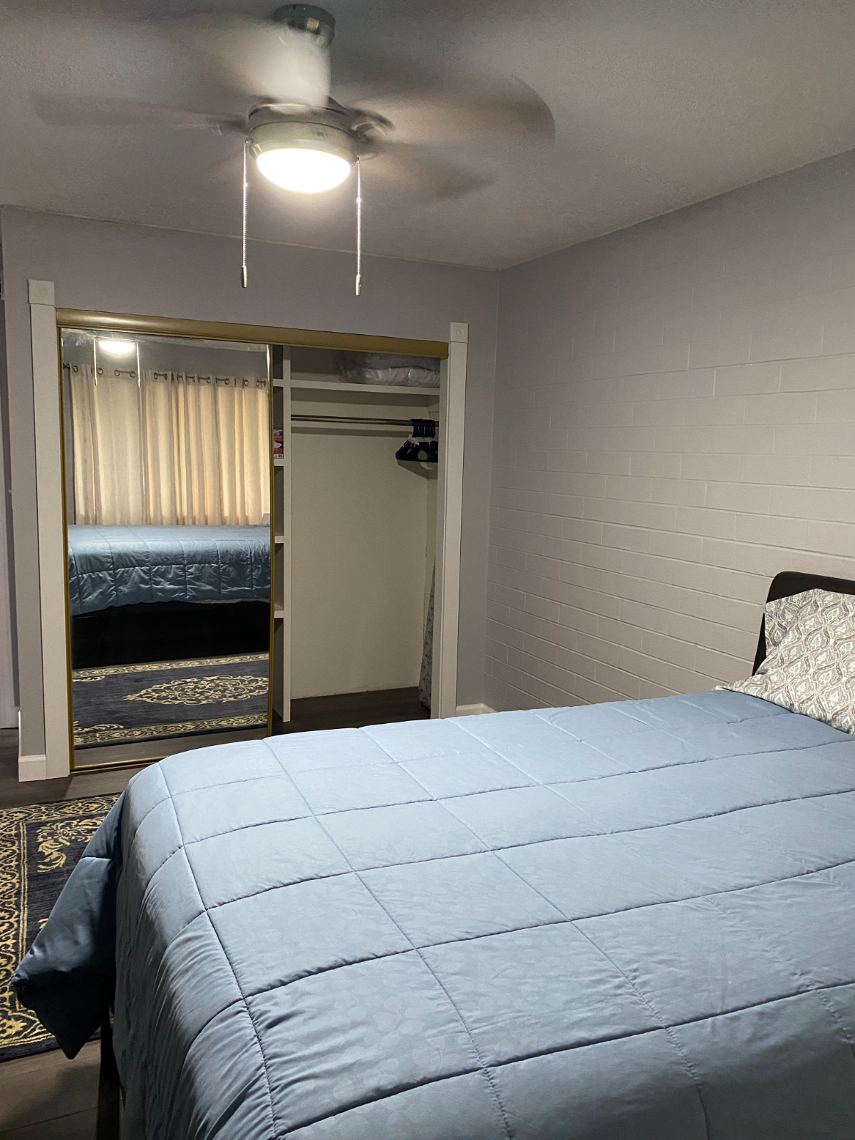 Fully Furnished Newly Renovated One Bedroom Condo - Photo 12
