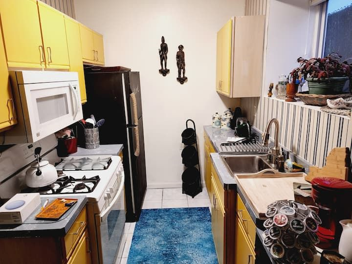 Garden Level Apartment - Photo 5