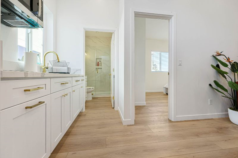 Point Loma Pearl Casita - Detached Private 1 Bedroom + 1 Bath in beachy Point Loma, CA with kitchen, parking, utilities, and more! - Photo 6