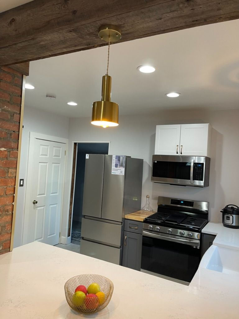 Relax and Rejuvenate in this fully RENOVATED 3Bdr/2Ba Pet Friendly Home - Photo 3