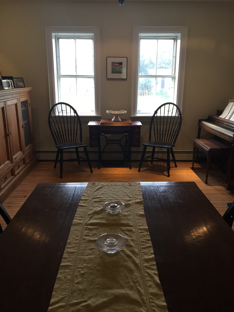 Beautiful Country Home Close to Rutland Regional Med Ctr - Photo 5