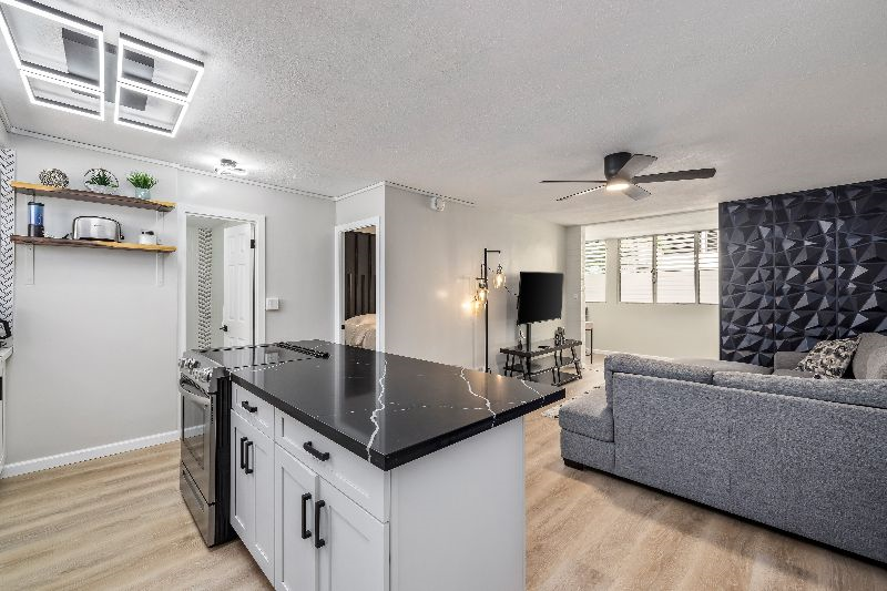 225 Liliuokalani Ave APT 5C, Honolulu, HI 96815