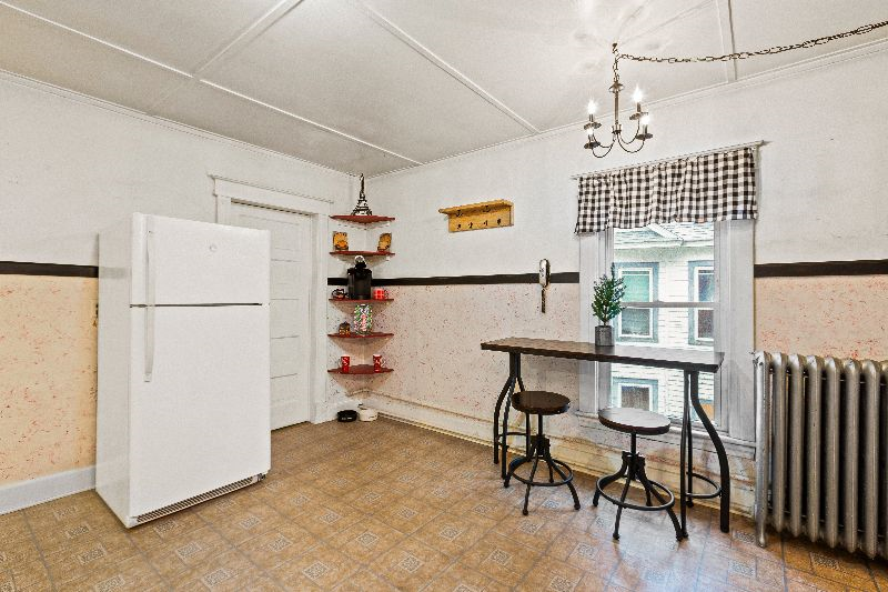 3 BR Village Duplex - Photo 5