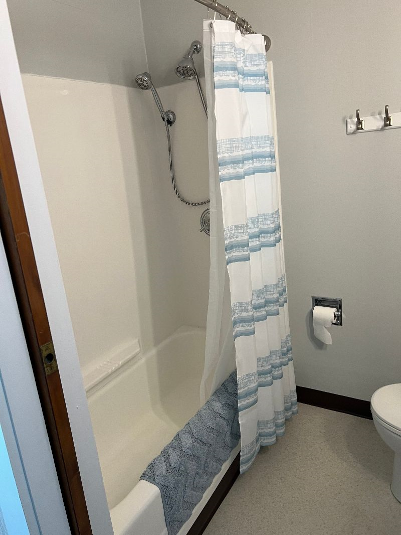 New Unit 2 - Photo 8