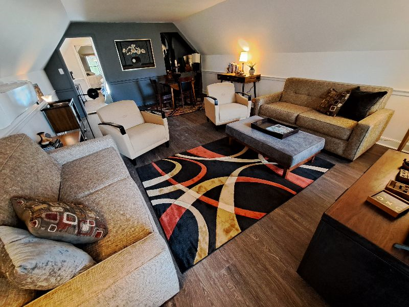 1 BR APT w/ W&D ON 12 ACRE FARM - Photo 3