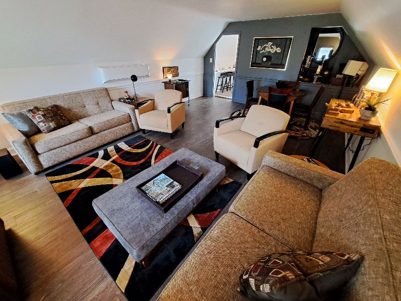 1 BR APT w/ W&D ON 12 ACRE FARM - Photo 4