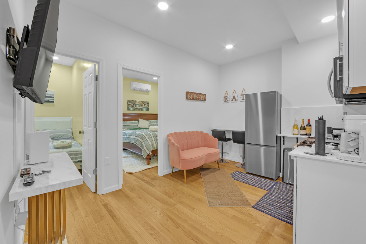 Furnished Housing for Professionals 2BR or 4BR Option Brooklyn - Photo 3