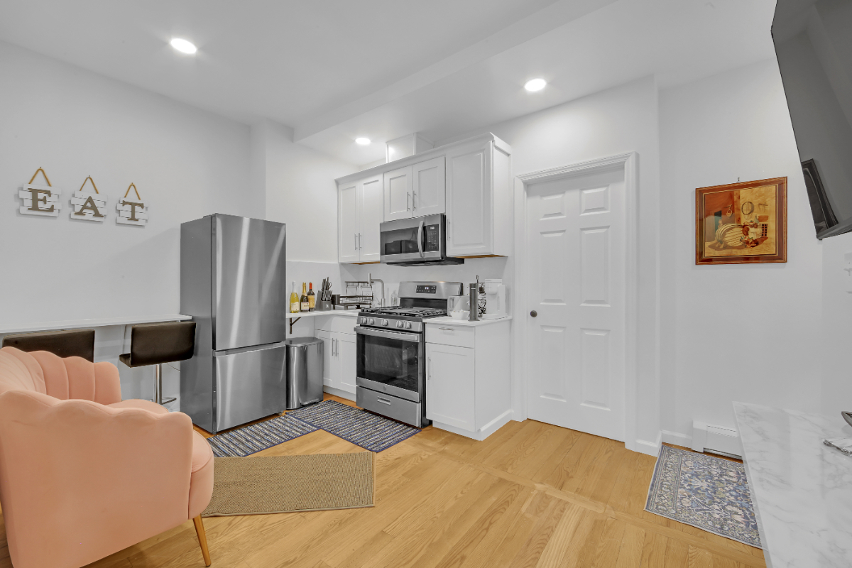 Furnished Housing for Professionals  2BR or 4BR Option Brooklyn - Photo 7