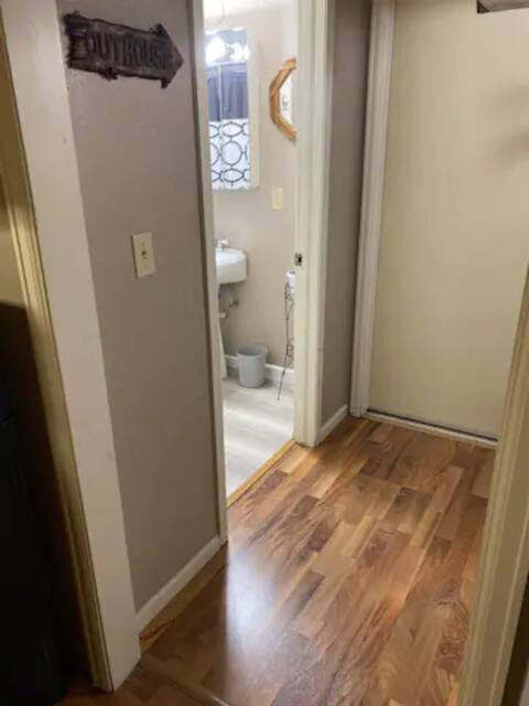 Cozy Convenient 1 Bedroom - Photo 8