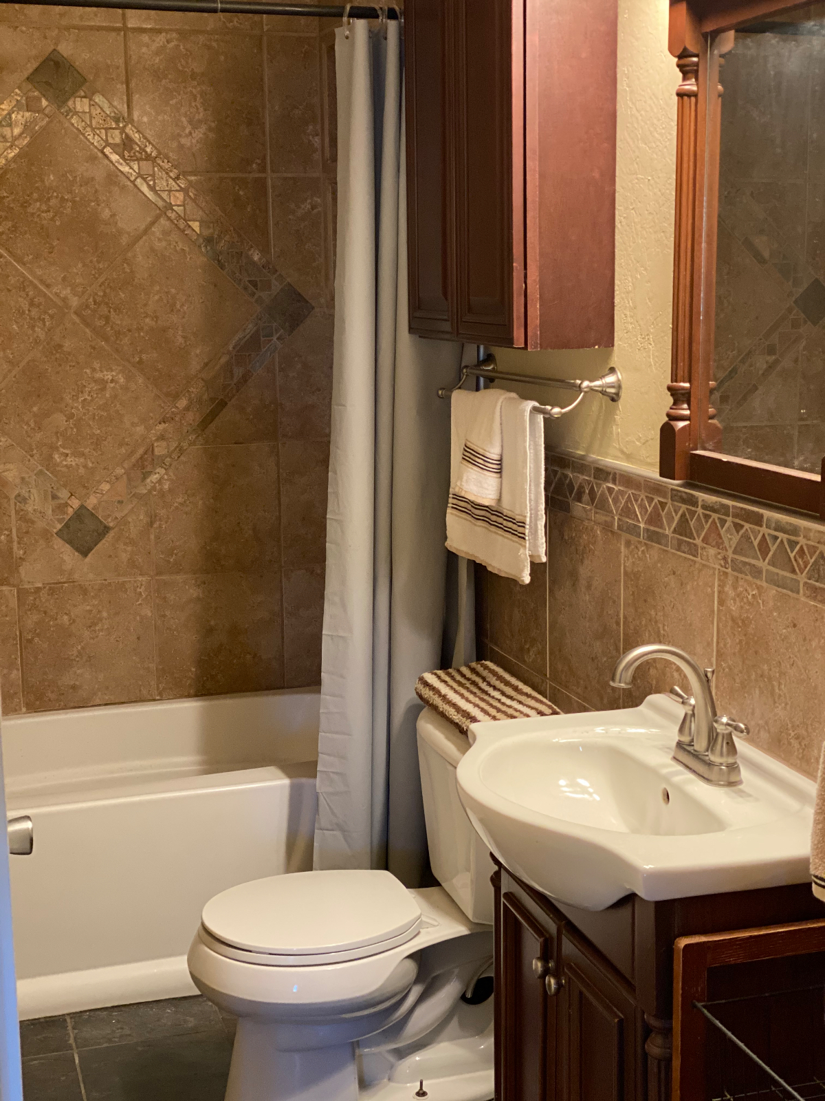 Cozy Convenient 1 Bedroom - Photo 9