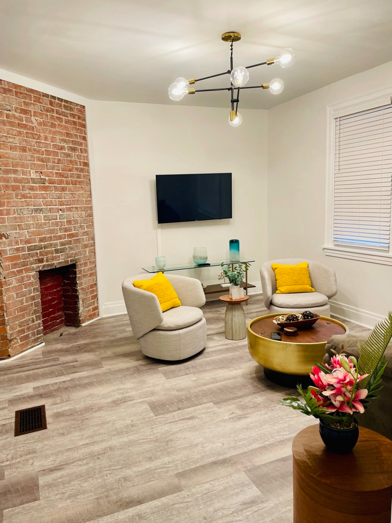 Modern 2 Bedroom