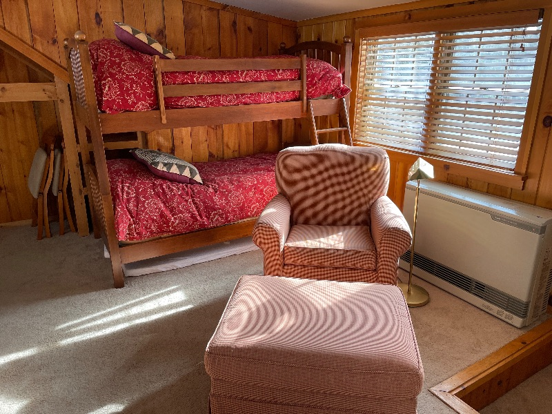 Andover VT Quiet Apartment - Photo 5