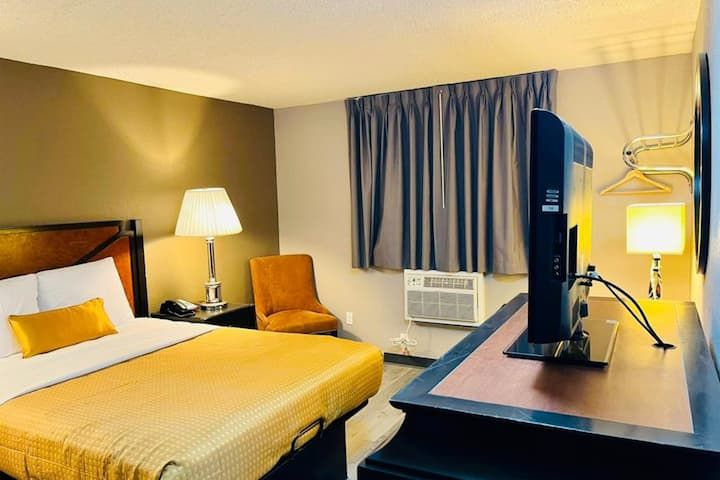 Super 8 by Wyndham Benton Harbor/St. Joseph | Furnished Finder
