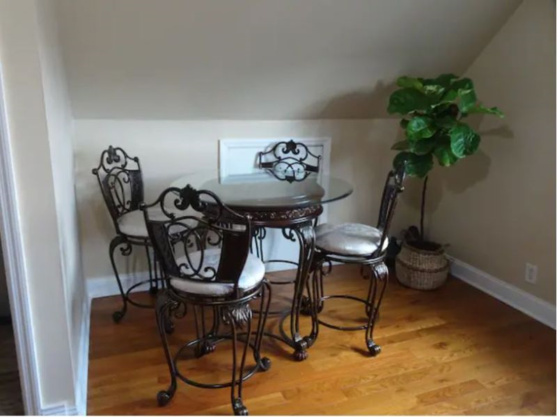 Lauger's Oasis - Peaceful, Furnished 1BR Near Top Queens Hospitals & LGA - Photo 3