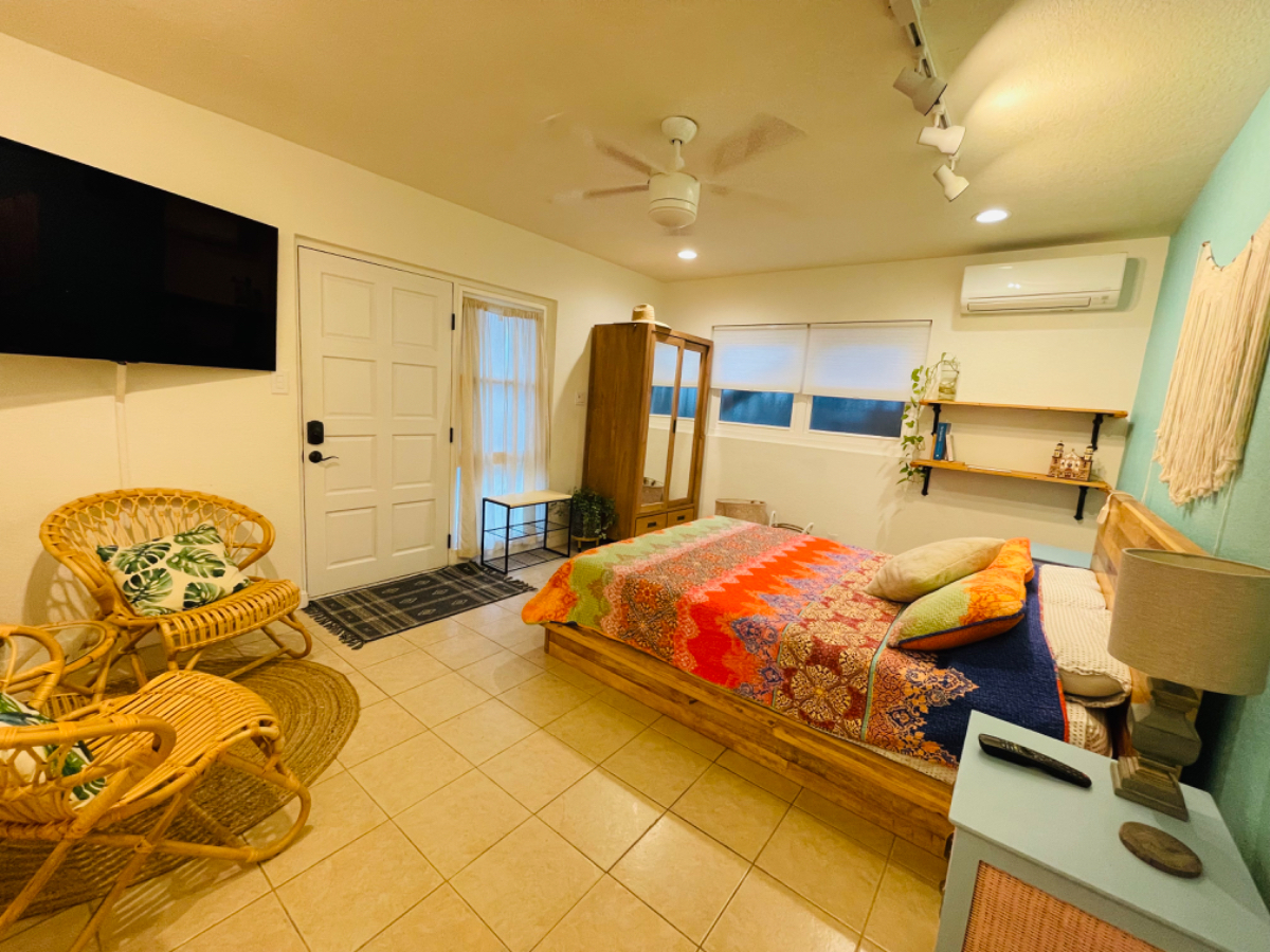 Charming Apartment in Kailua Town - Photo 2