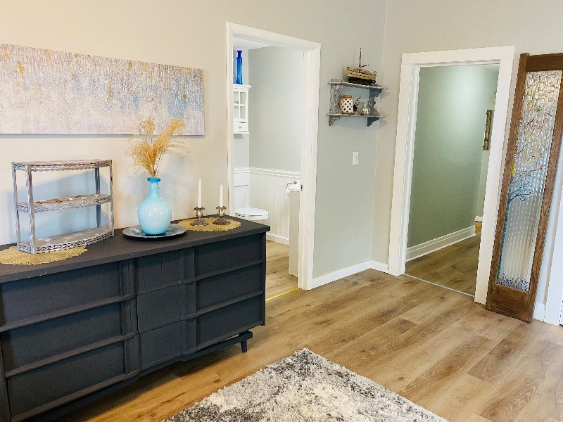Lakefront Vacation rental available in winter months - Photo 4