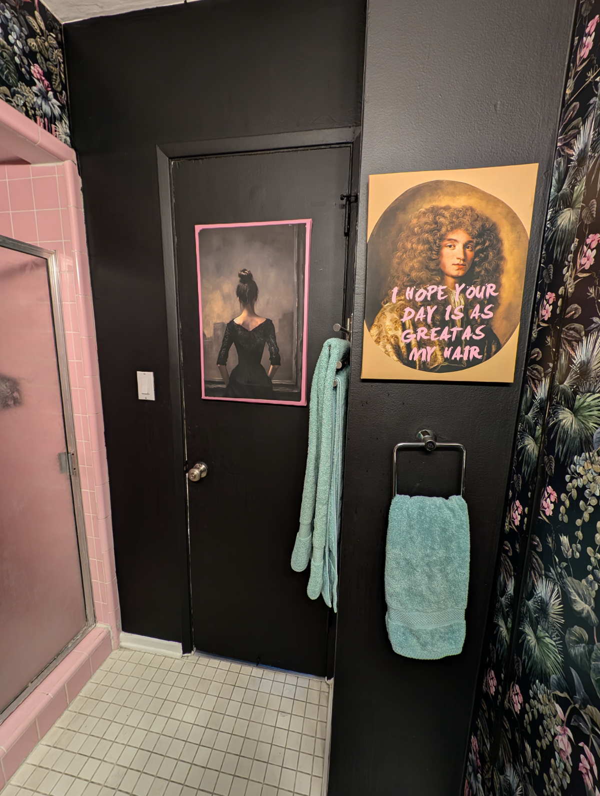 Walkable for City or Outdoors- Hollywood Dell Bedroom w/ Private Bath, Laundry in Unit - Photo 6