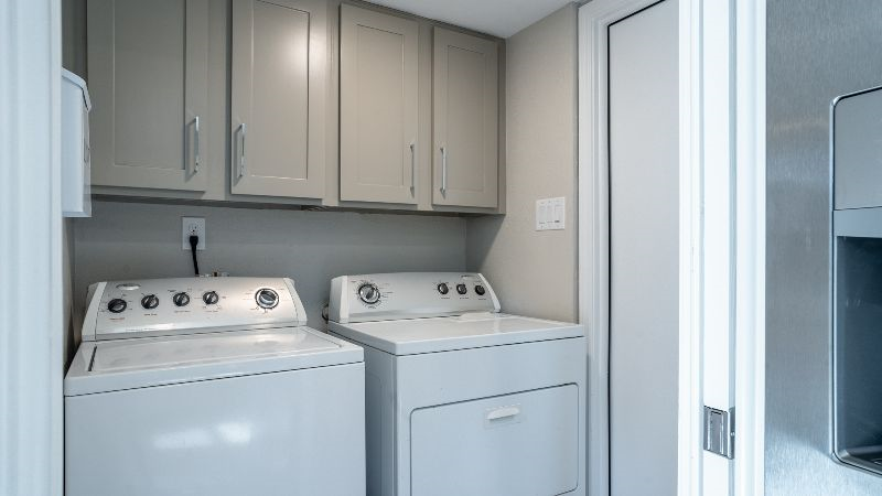 Modern Executive Patio Home Near Baylor Heart Hospital - Photo 12