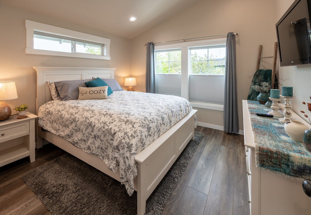 Brand New Furnished Apartment/ADU on Dry Canyon in Redmond - Photo 5