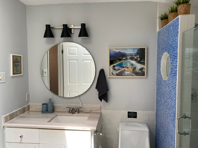 Spacious Furnished 2BR Near Mueller - King Bed   O - Photo 8