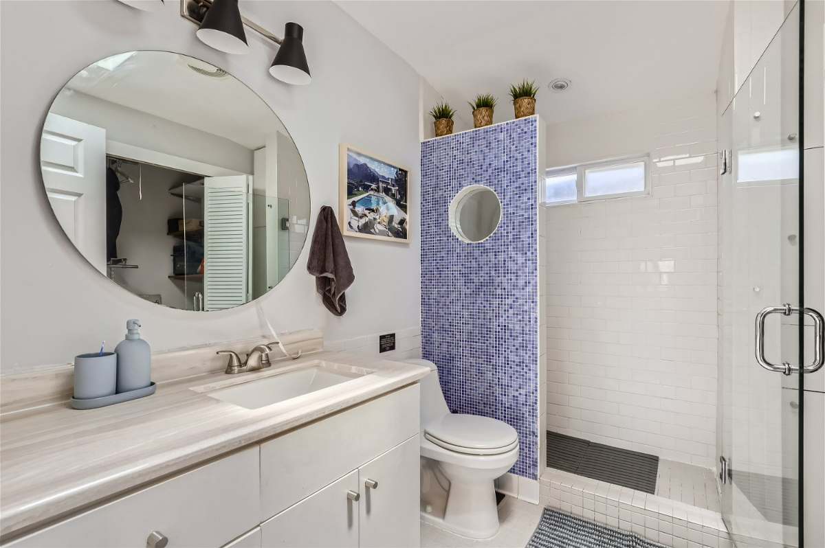 Spacious Furnished 2BR Near Mueller - King Bed   O - Photo 6